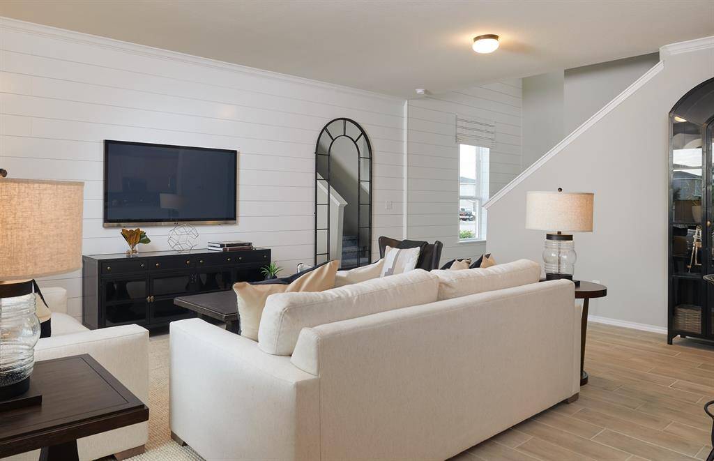 MODEL HOME images may NOT be consistent with the finished product