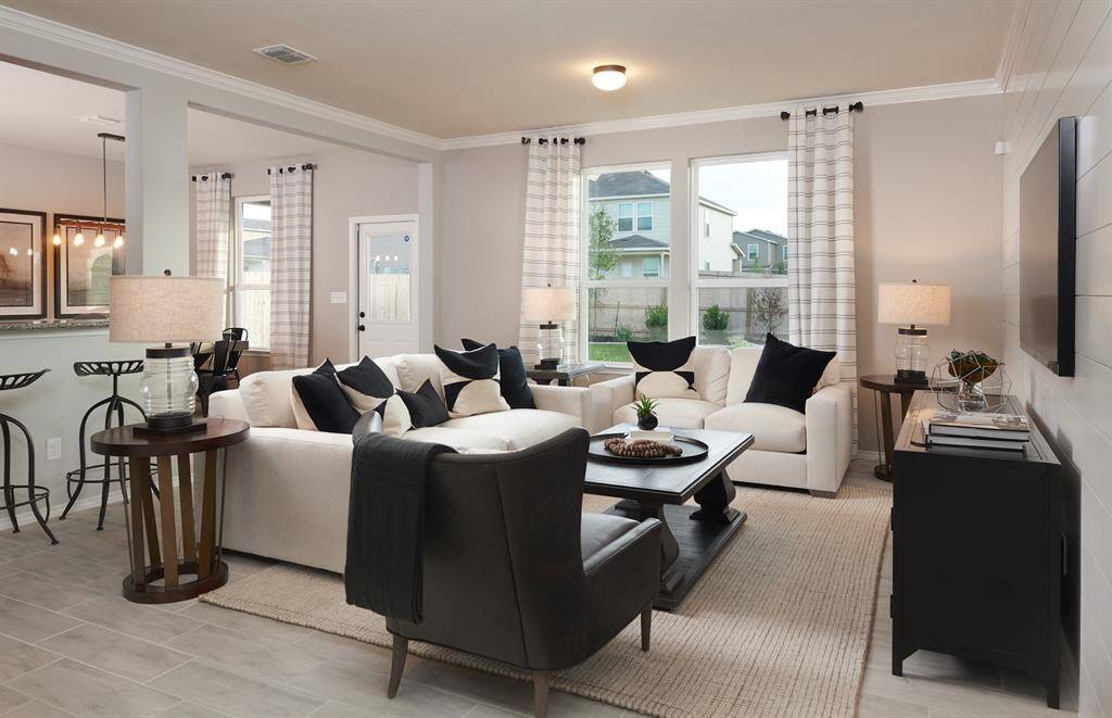 MODEL HOME images may NOT be consistent with the finished product