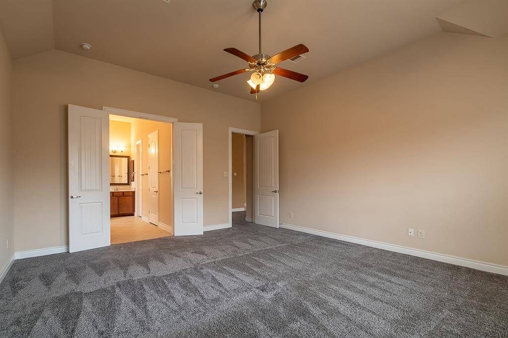 26059 N Kings Mill indoor laundry room