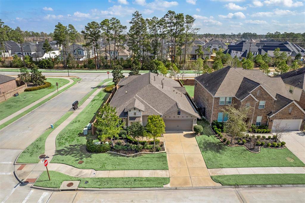 Fabulous corner lot with no right-side neighbor and no back neighbors.