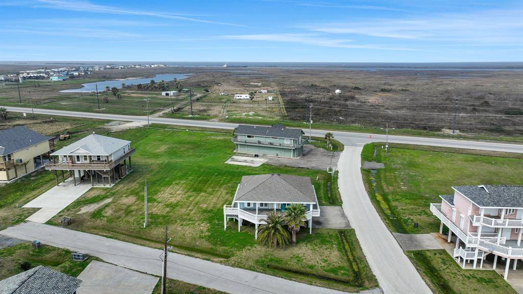 Easily accessible from I-10 or the Bolivar Ferry from I-45—this dream beach home won’t last long! Call today for your private tour! ????