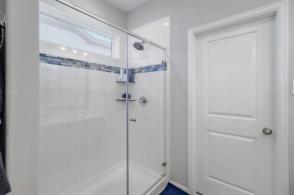 Stand up shower in primary bathroom