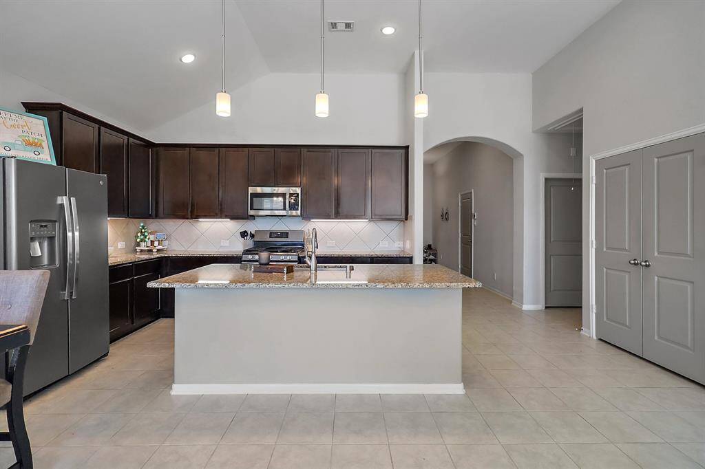 Open kitchen