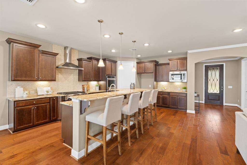 A chef’s dream! This kitchen features a perfect blend of 36" and 42" cabinets, complete with pull-outs and deep drawers for effortless organization. Designed for both style and function, it’s ready to elevate your cooking experience!