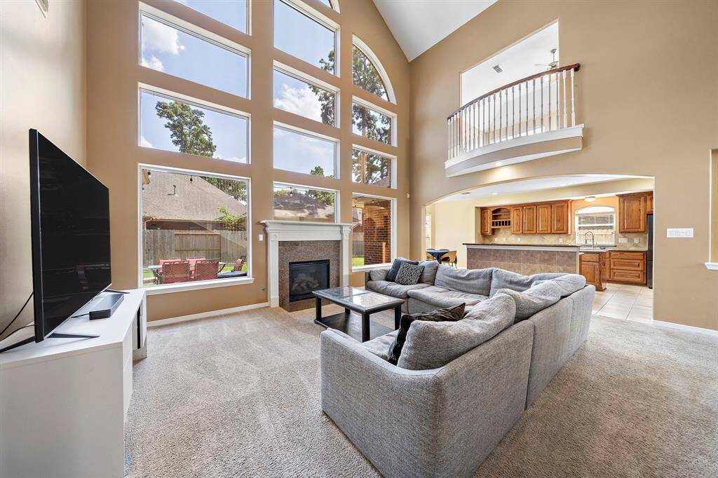 Welcome to 4903 Kings Way. Offering charming curb appeal that's sure to wow your guests!