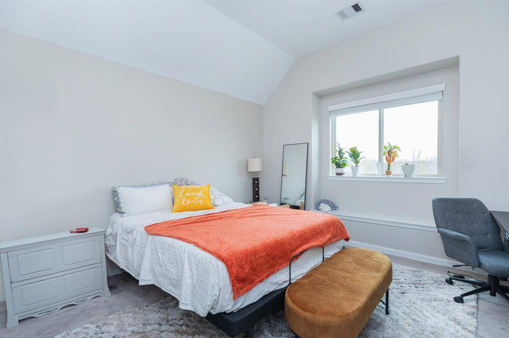 spacious bedroom 2