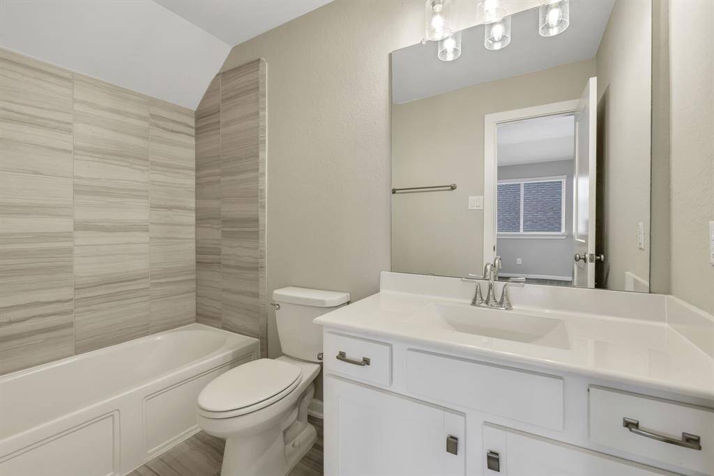 Secondary bathroom has beautiful finishes as well