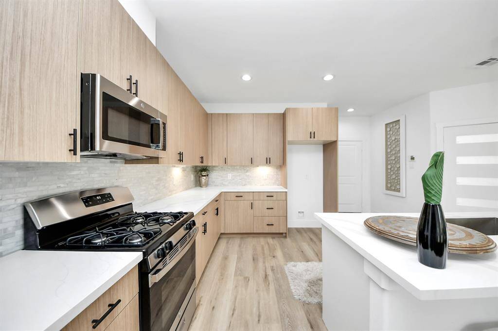 Kitchen Side View