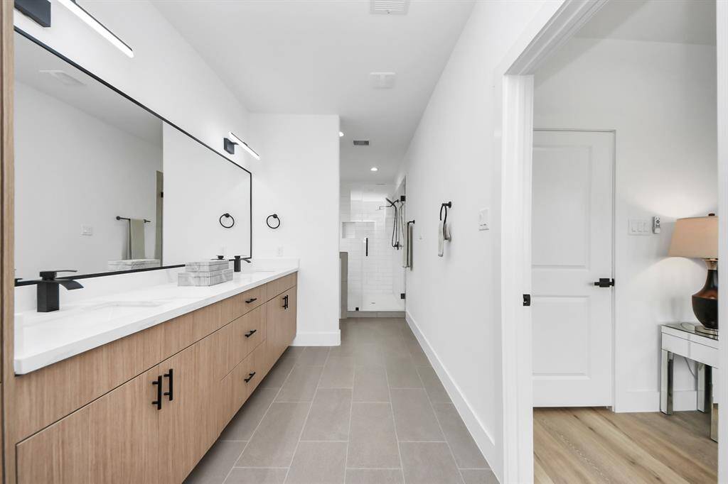 Main Bath