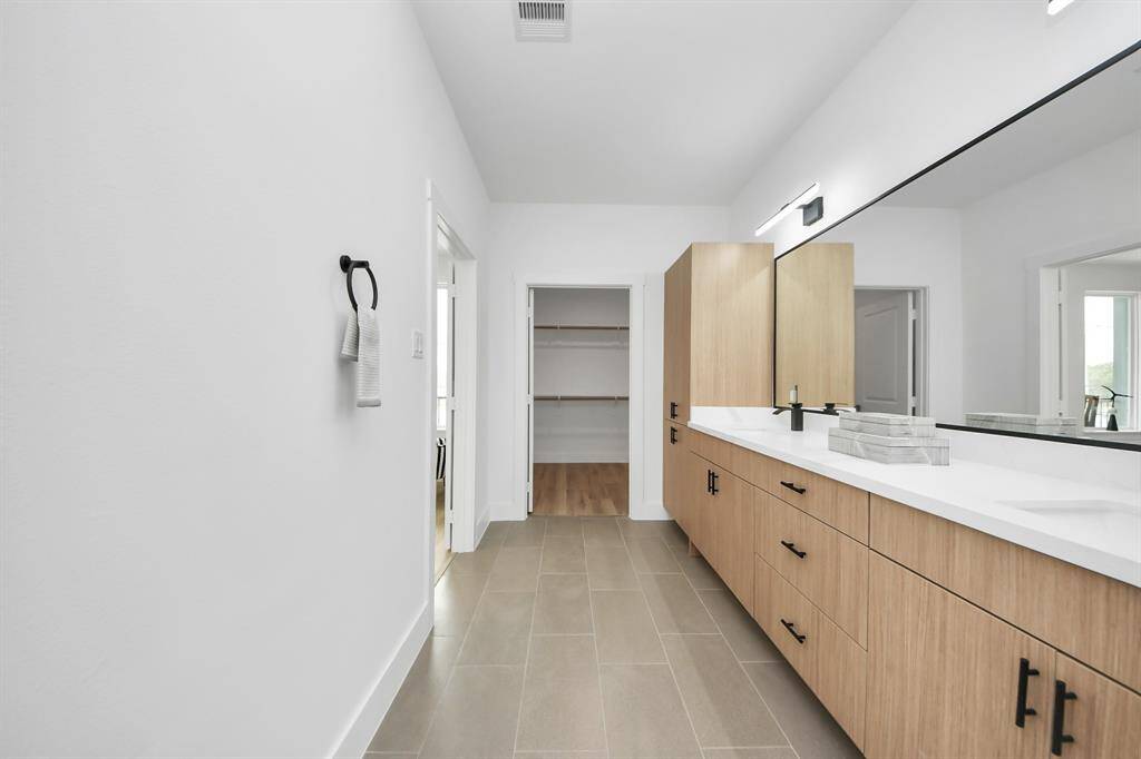 Main Bath Long View