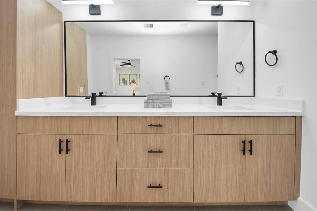 Main Bath Entry