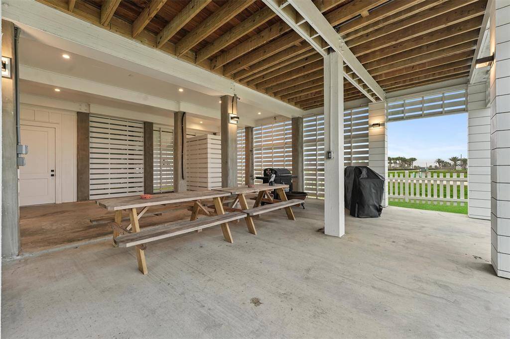 The perfect mix of green space and multi-level outdoor living. Plenty of room to relax, grill, and entertain!