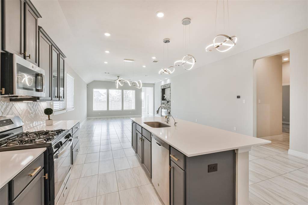 The perfect floorplan for entertaining.