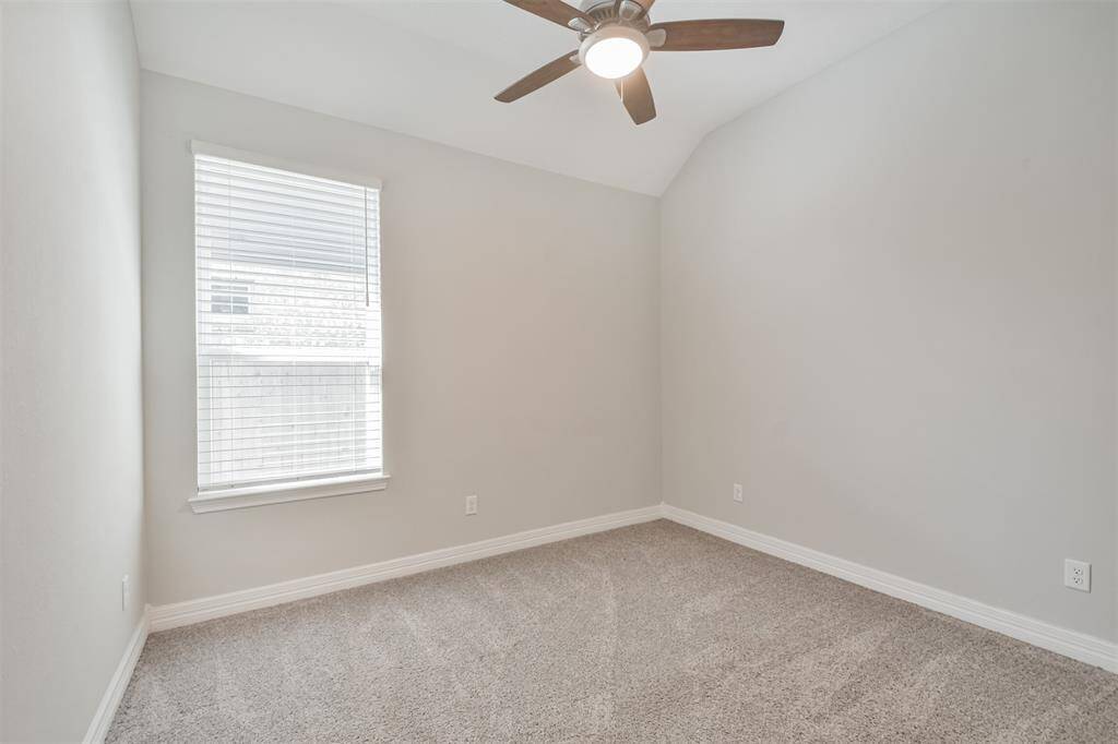 Secondary bedroom
