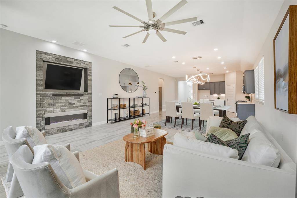 Large living room, virtually staged for reference.