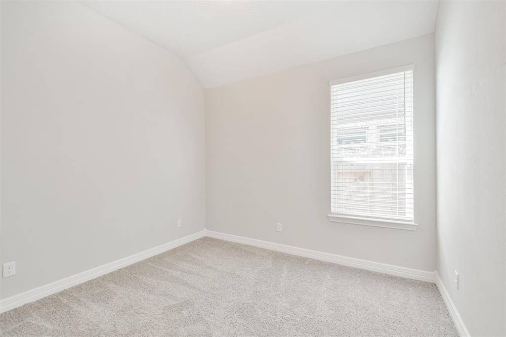 Secondary bedroom