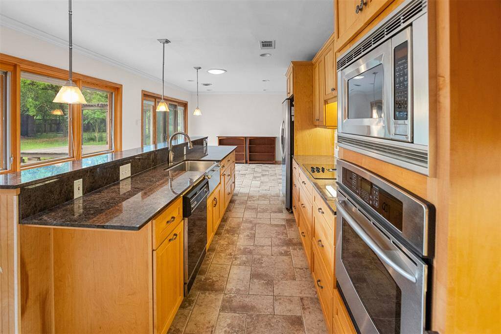 SS oven and microwave.