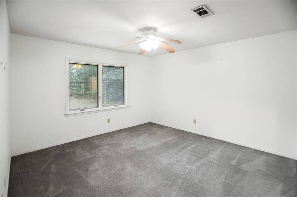 Third bedroom.