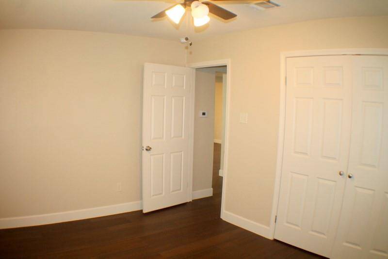 FRONT BEDROOM