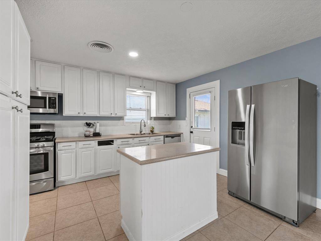 Island in kitchen