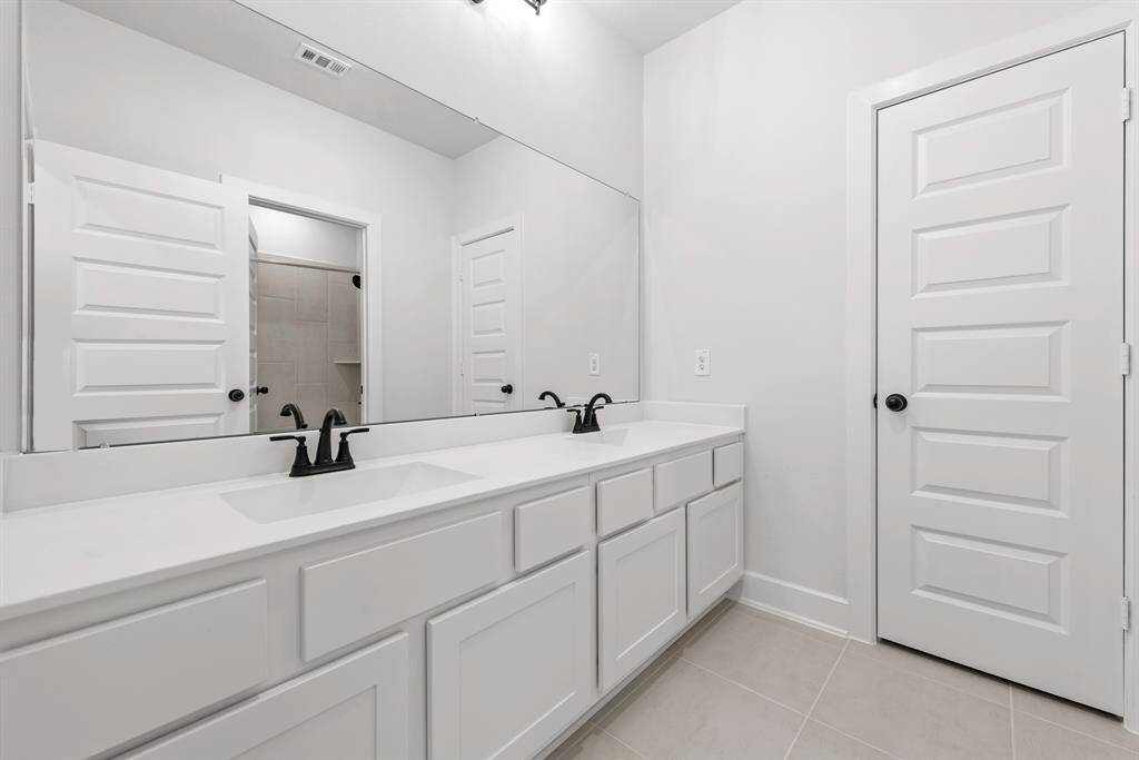Representative photo. Home under construction. Design selections and colors may vary.