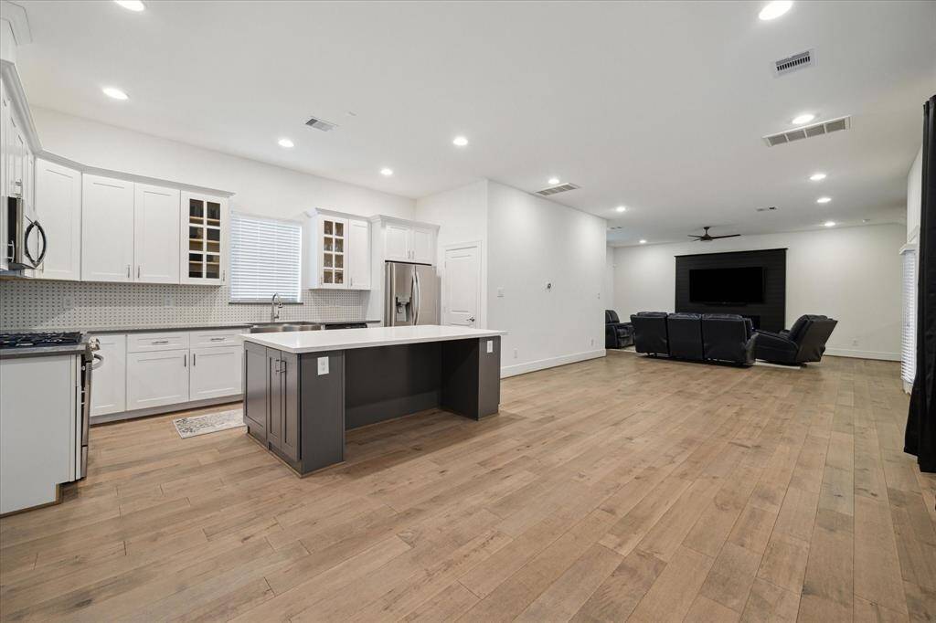 open living/dining. perfect dimensions for any configuration.