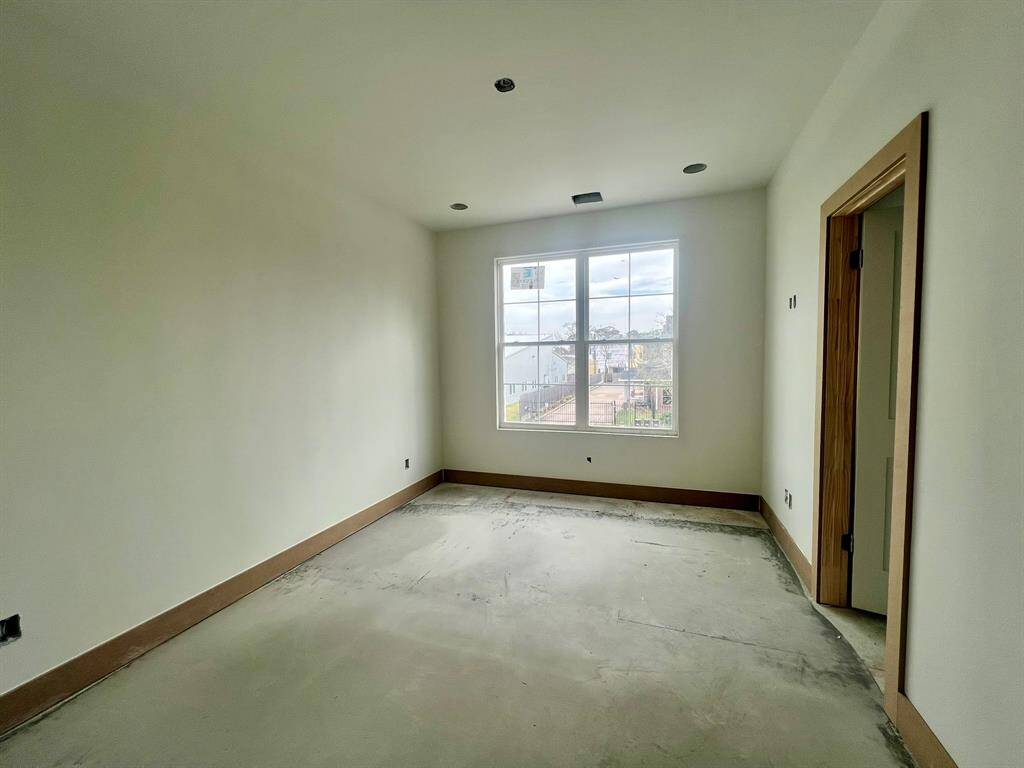 1st Floor Study or Bedroom
