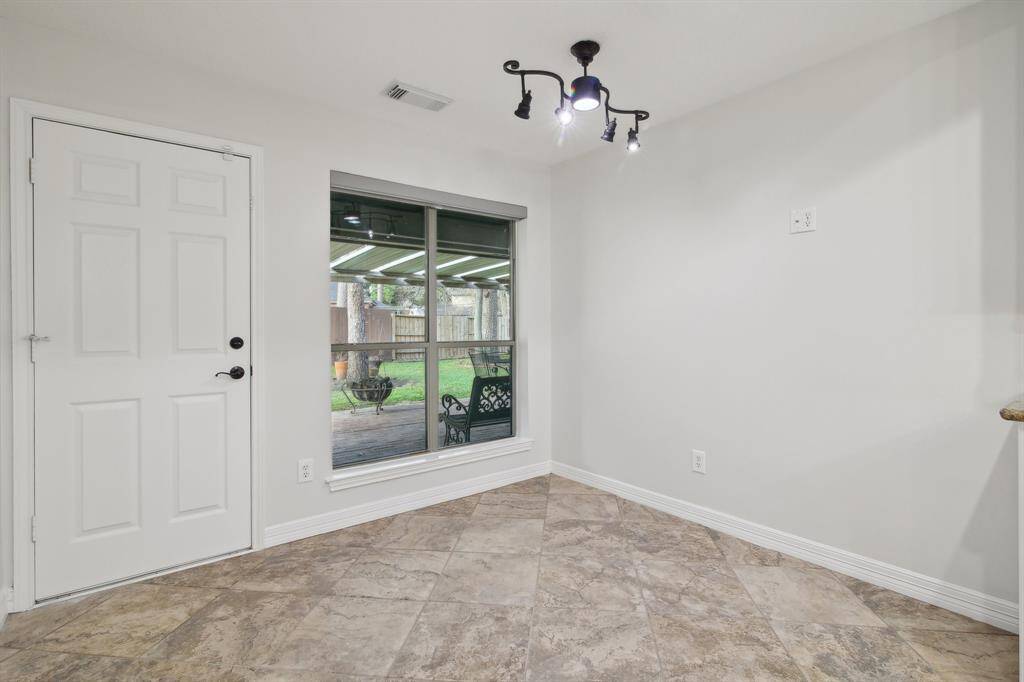 Dinette or breakfast area.