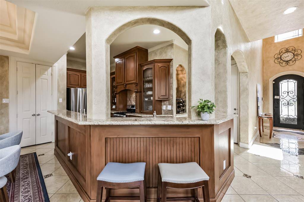 Breakfast bar
