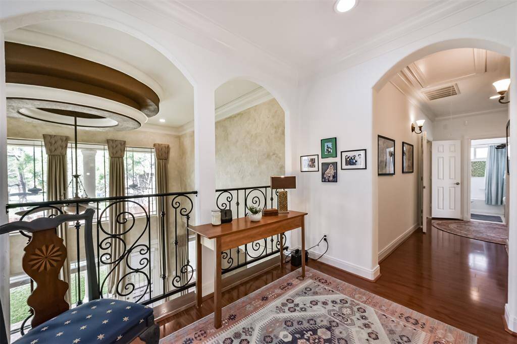 Lovely landing space at the top of the stairs.