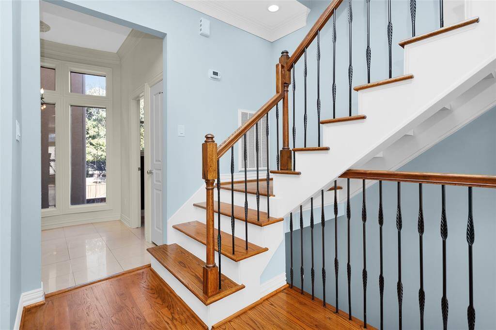 Hyde Park Area Townhome close to Downtown, The Galleria, Medical Center and Museum District.