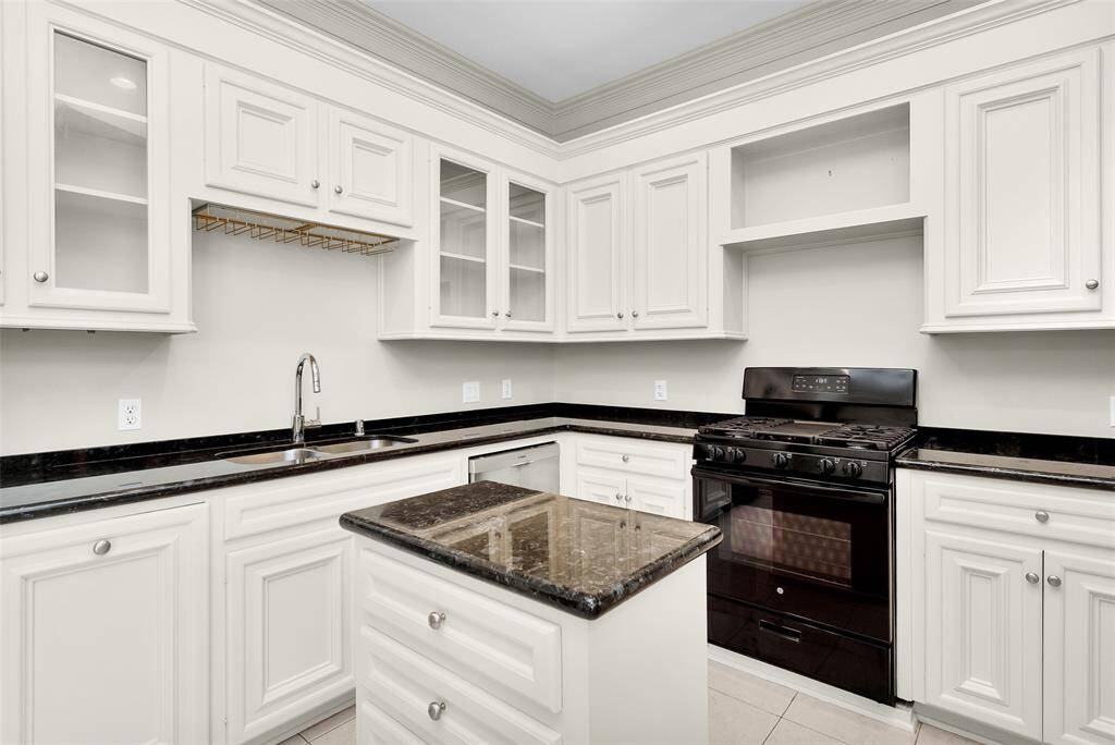 Chefs Dream Kitchen with Loads of Storage and Working Surfaces.