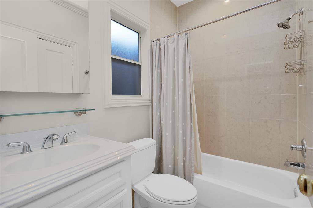First Floor Secondary Bedroom with Full En-Suite Bath.