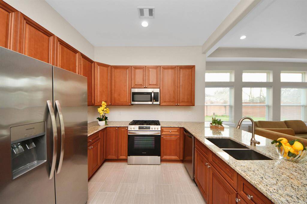 Spacious kitchen