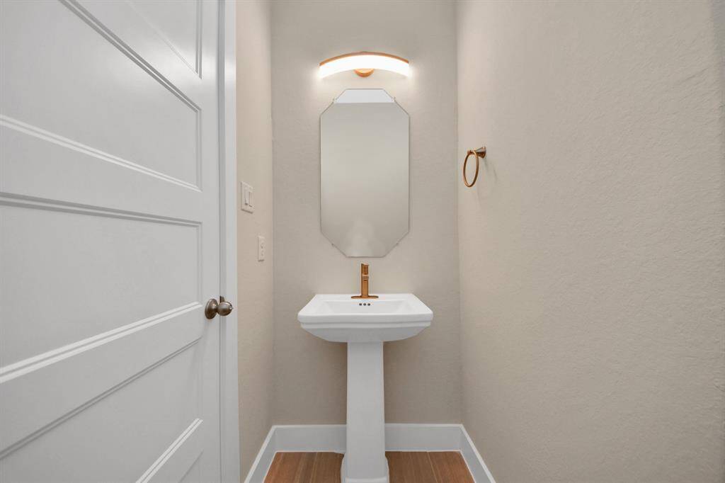 Powder bath