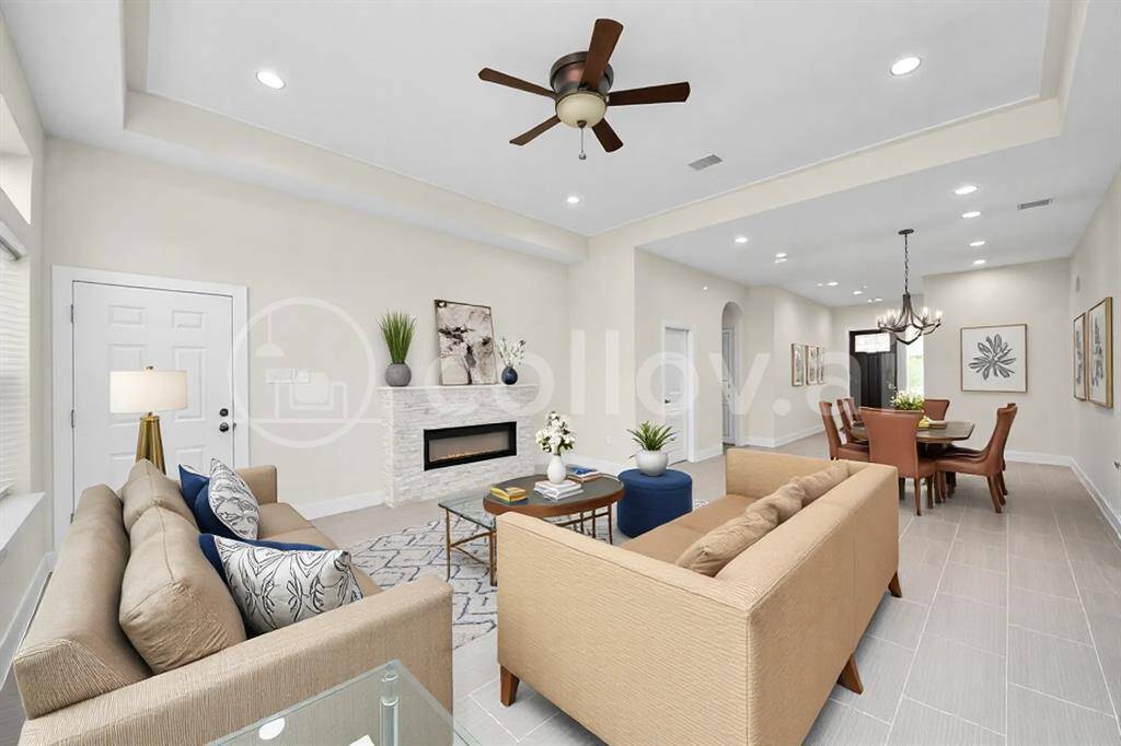 Dining area -virtually staged .