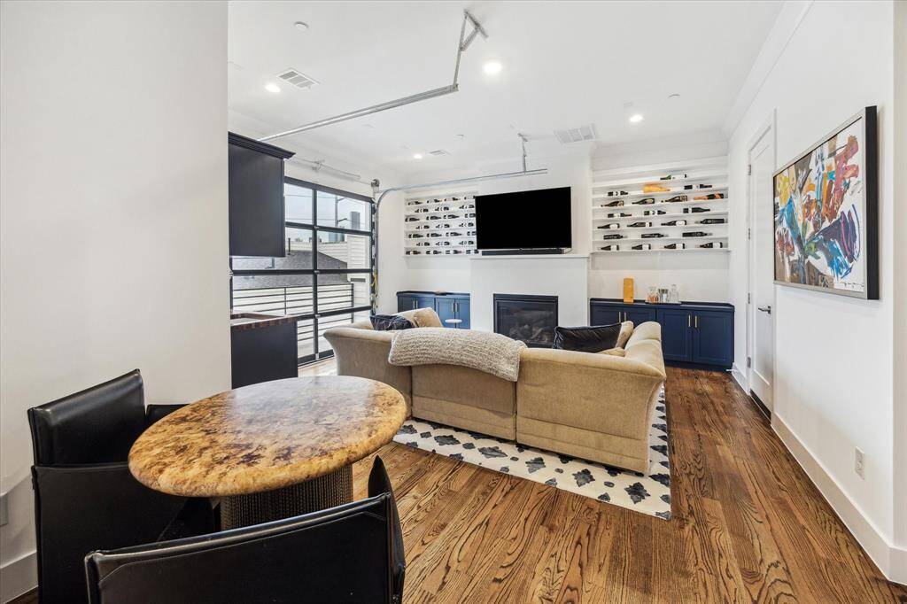 4th Floor loft can also be a guest suite