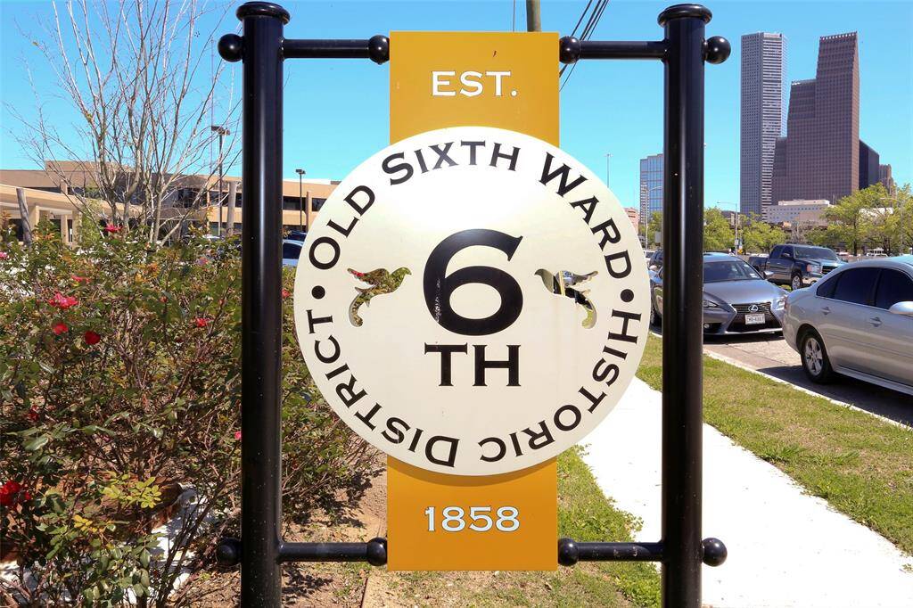 Best location at the oldest still intact neighborhood in Houston, the Historic 6th Ward