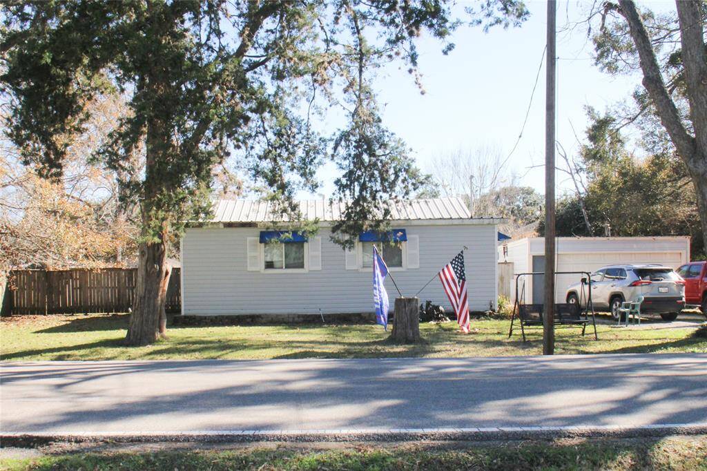 Welcome to 218 N Orsmby Alvin Tx 77511