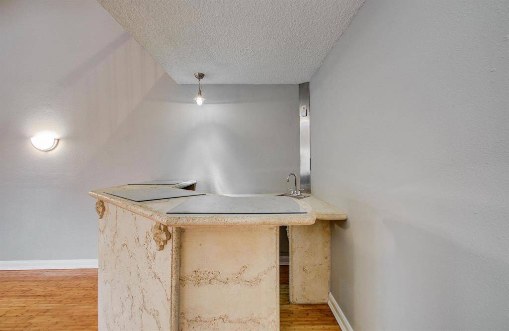 Custom Wet Bar