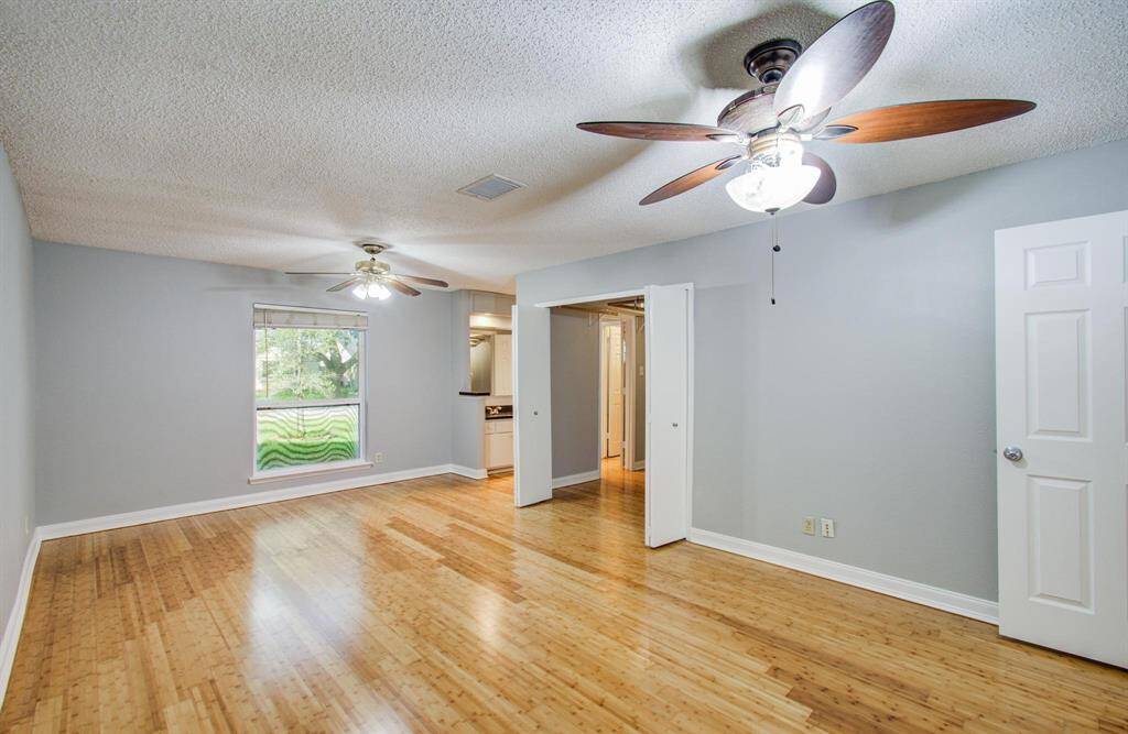 Closet in Master has Dual Entry
