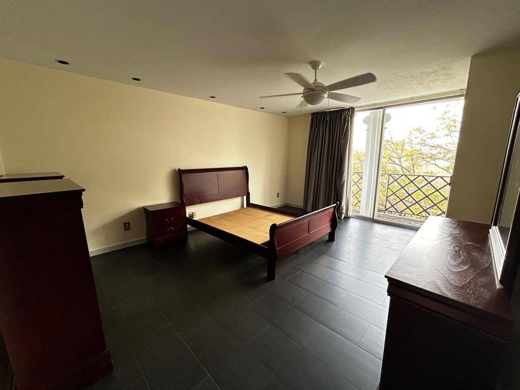 Spacious Bedroom