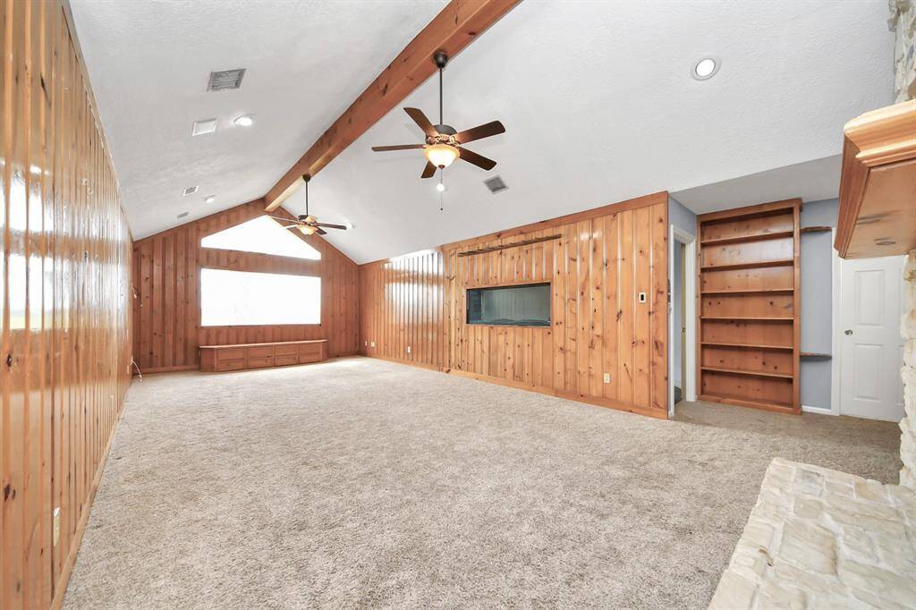 Game room with amazing view of golfcourse