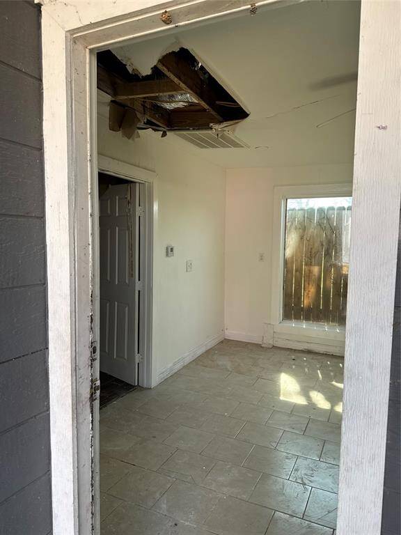 BACK UNIT DAMAGE