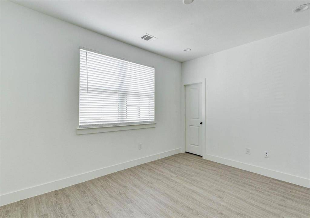 Photos depict a model home built on the same floor plan as the listed property. Variations may exist; visit in person for accurate details