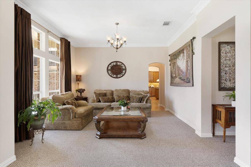 Formal living