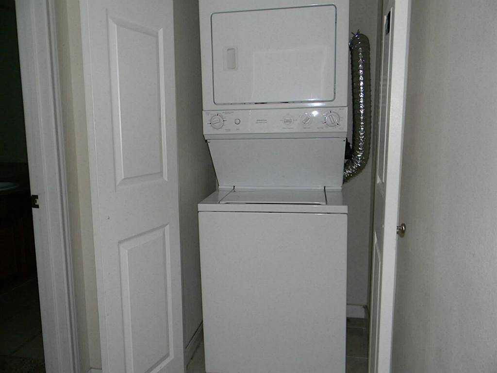 unit w/washer and dryer.