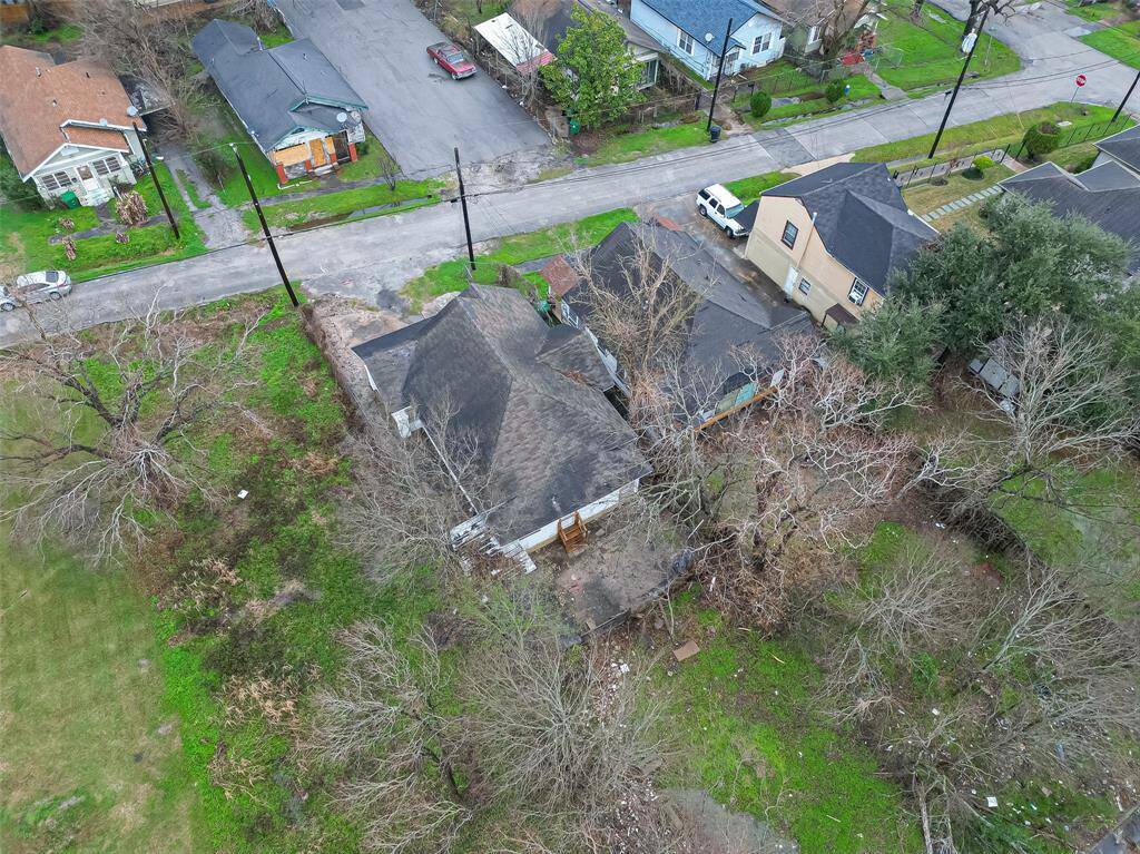This view offers a better look at the property’s footprint.