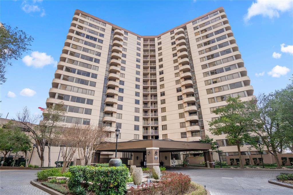 Welcome to 3525 Sage, Unit 1001