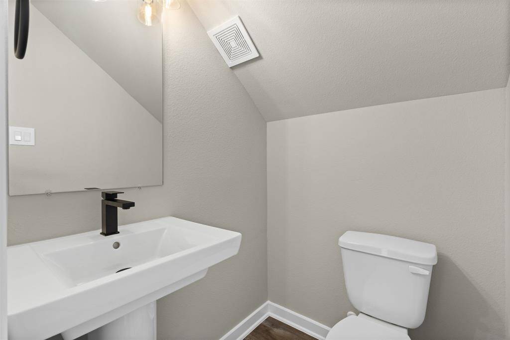 Powder room